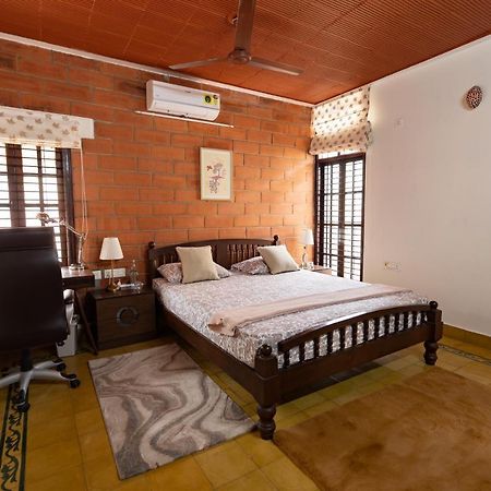 Luho Stone House Bed & Breakfast บังกาลอร์ ภายนอก รูปภาพ