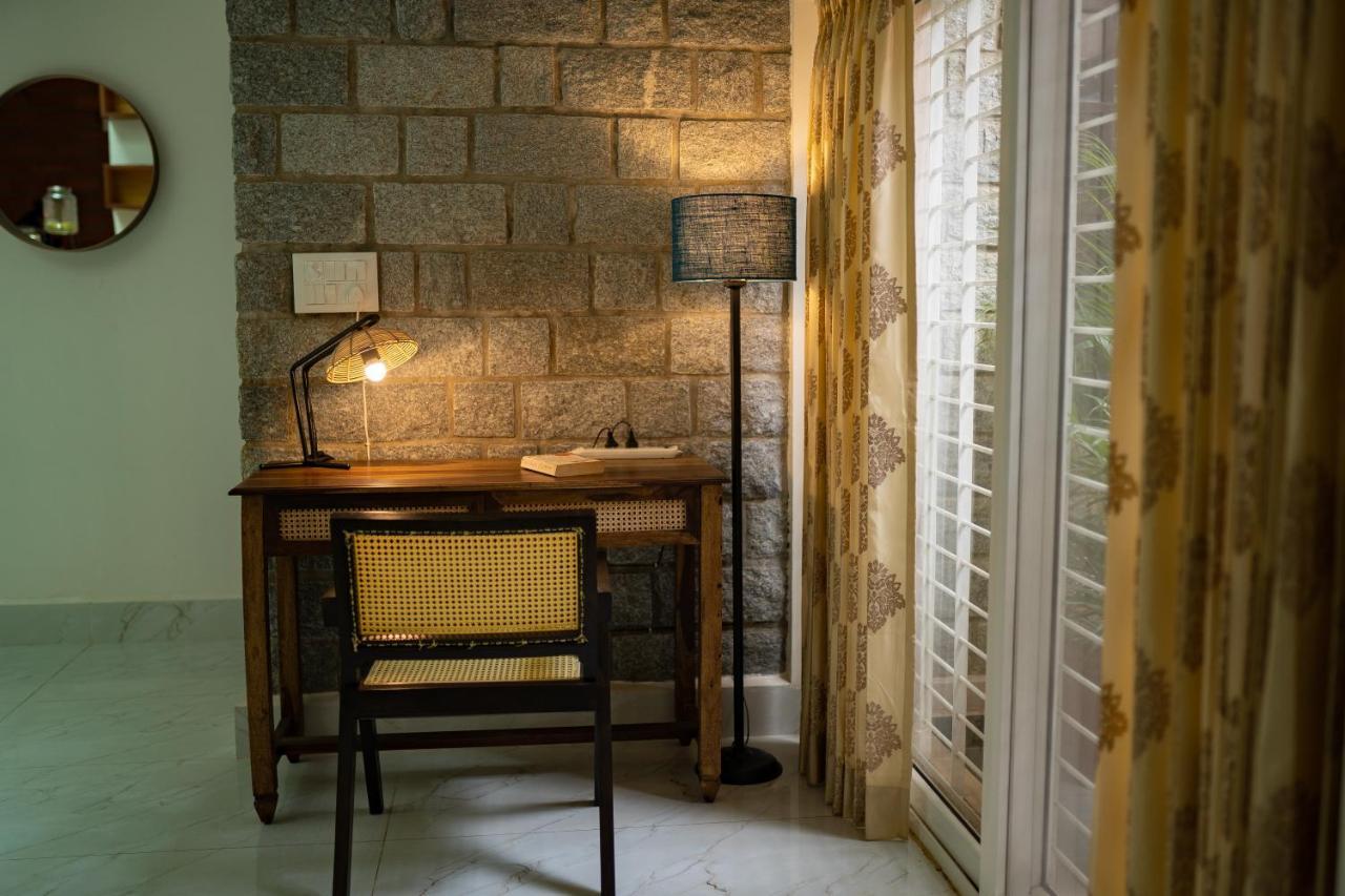 Luho Stone House Bed & Breakfast บังกาลอร์ ภายนอก รูปภาพ