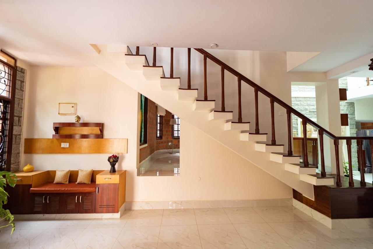Luho Stone House Bed & Breakfast บังกาลอร์ ภายนอก รูปภาพ