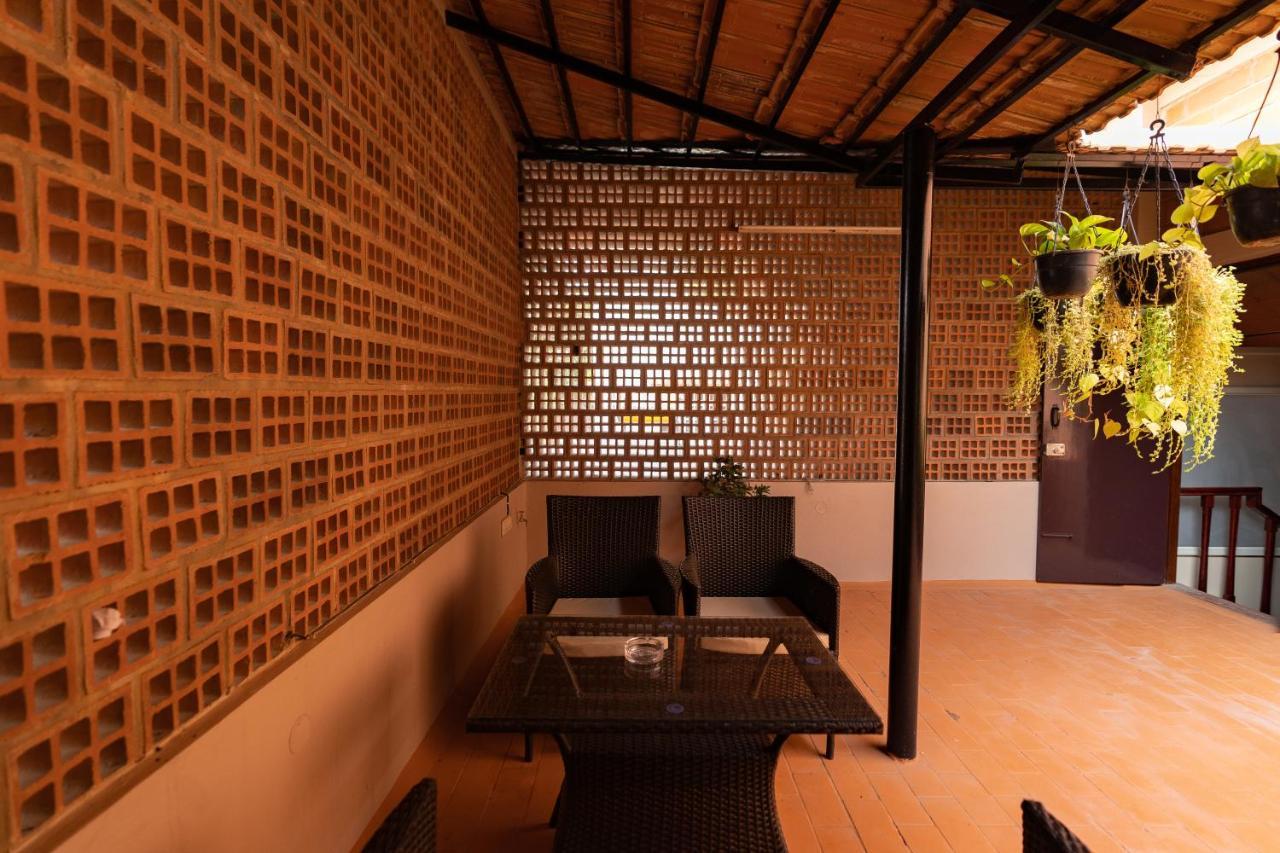 Luho Stone House Bed & Breakfast บังกาลอร์ ภายนอก รูปภาพ