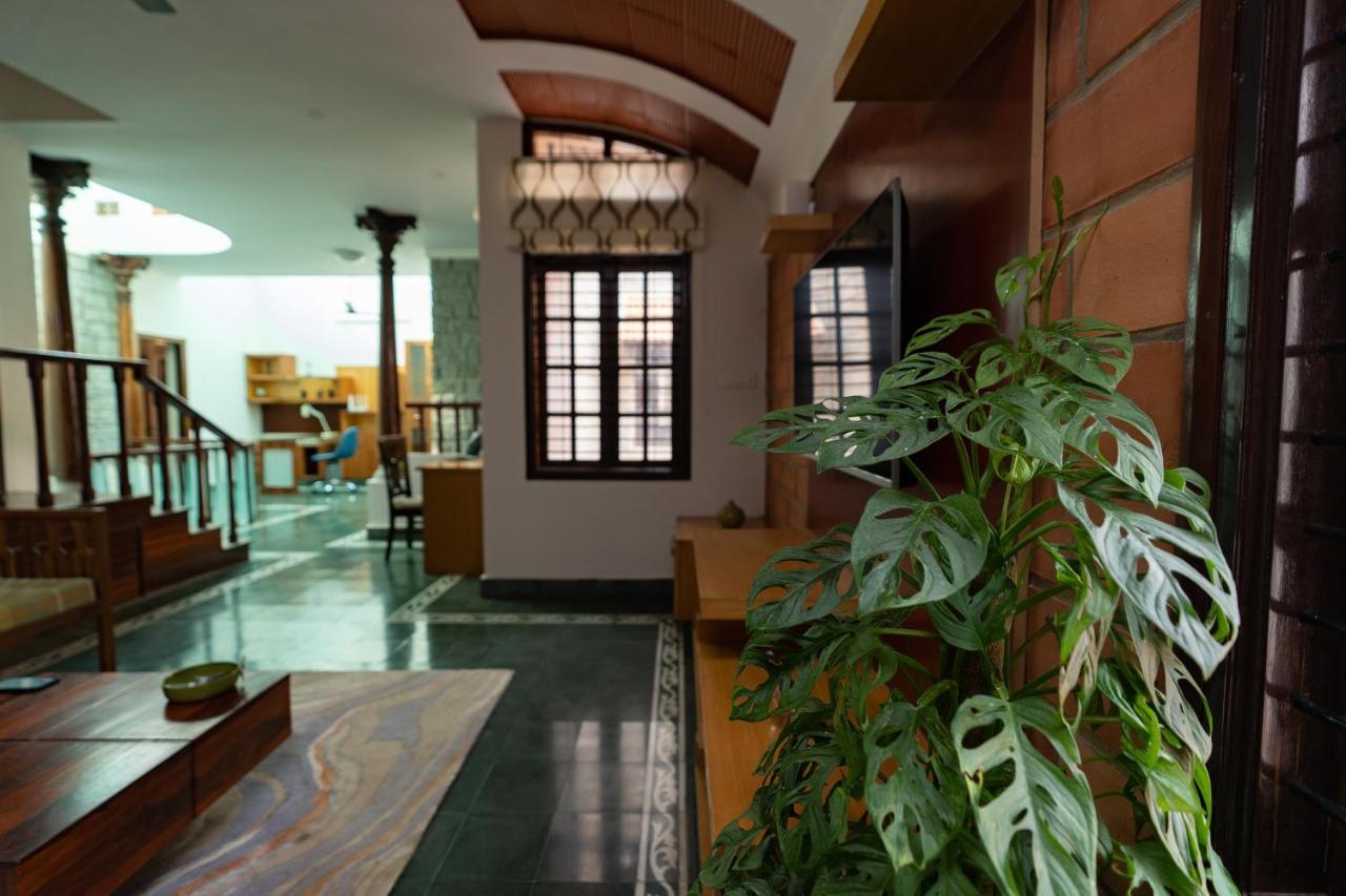 Luho Stone House Bed & Breakfast บังกาลอร์ ภายนอก รูปภาพ